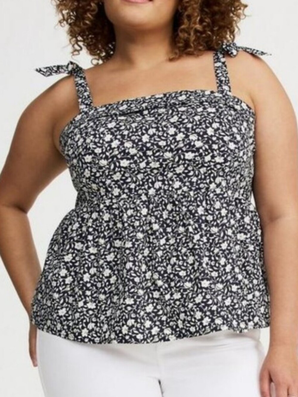 Torrid Dark Blue Cream Tie Straps Ditsy Floral Print Plus Size top size 2x